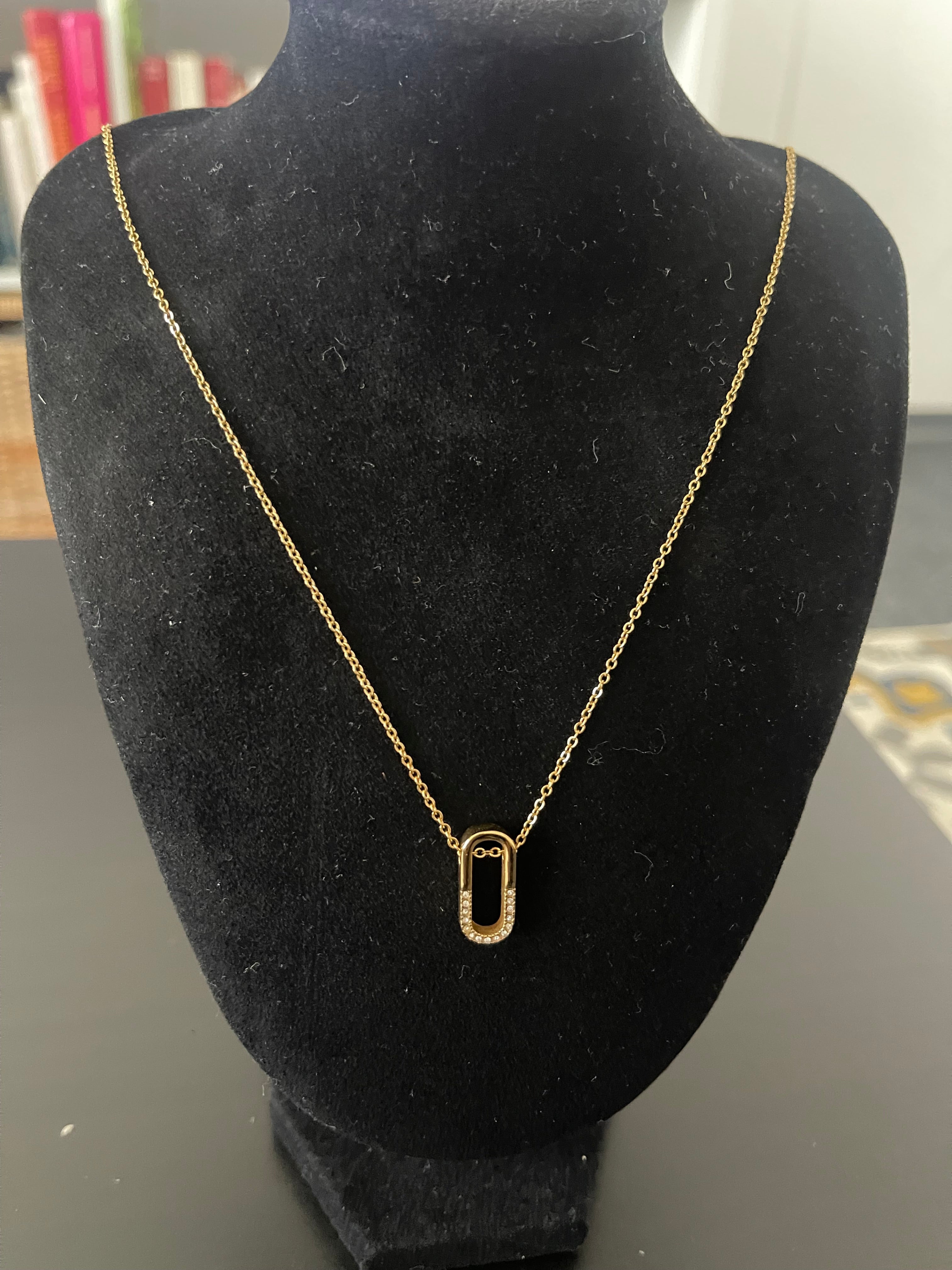 Necklace - Elegant Dainty Pendant Necklace with CZ Details