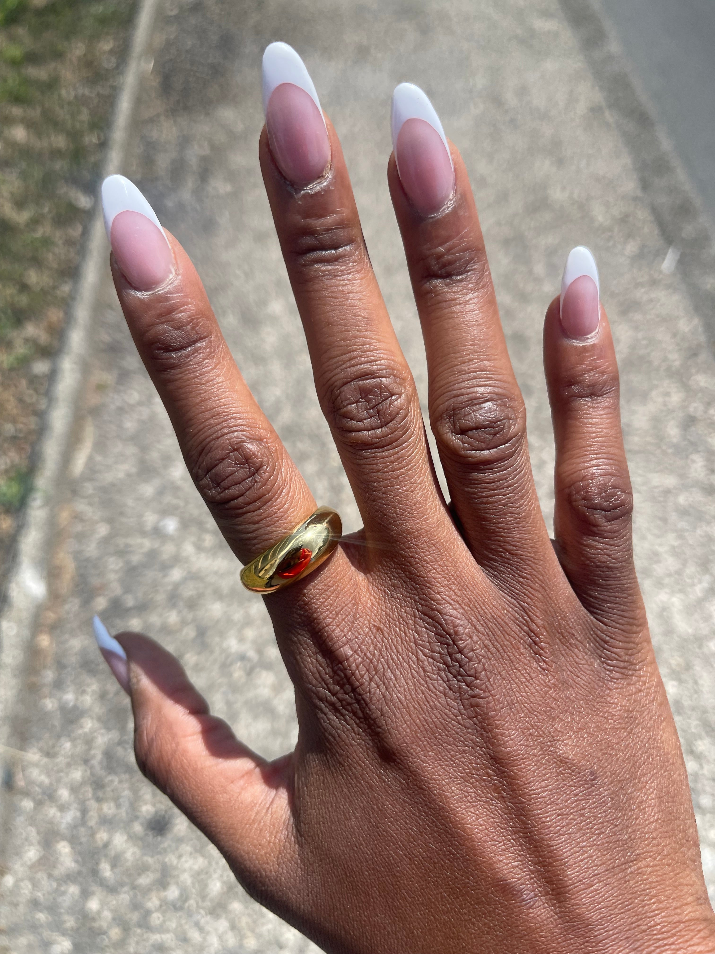DYNNA chunky ring worn
