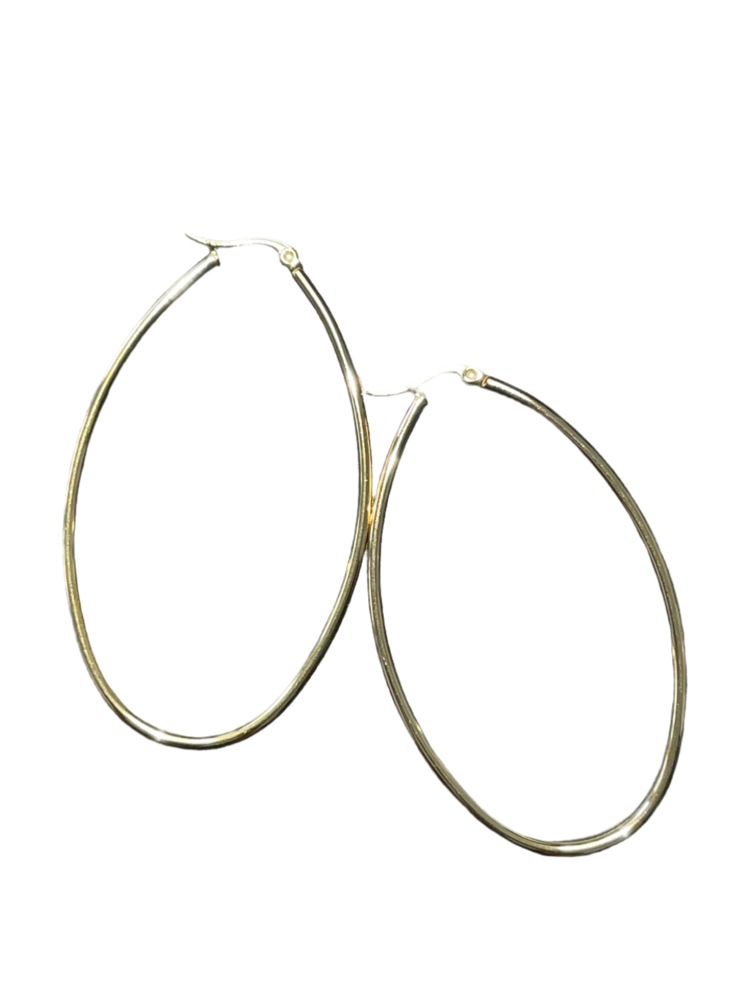 JADA Oval Minimalist Hoop Earrings display