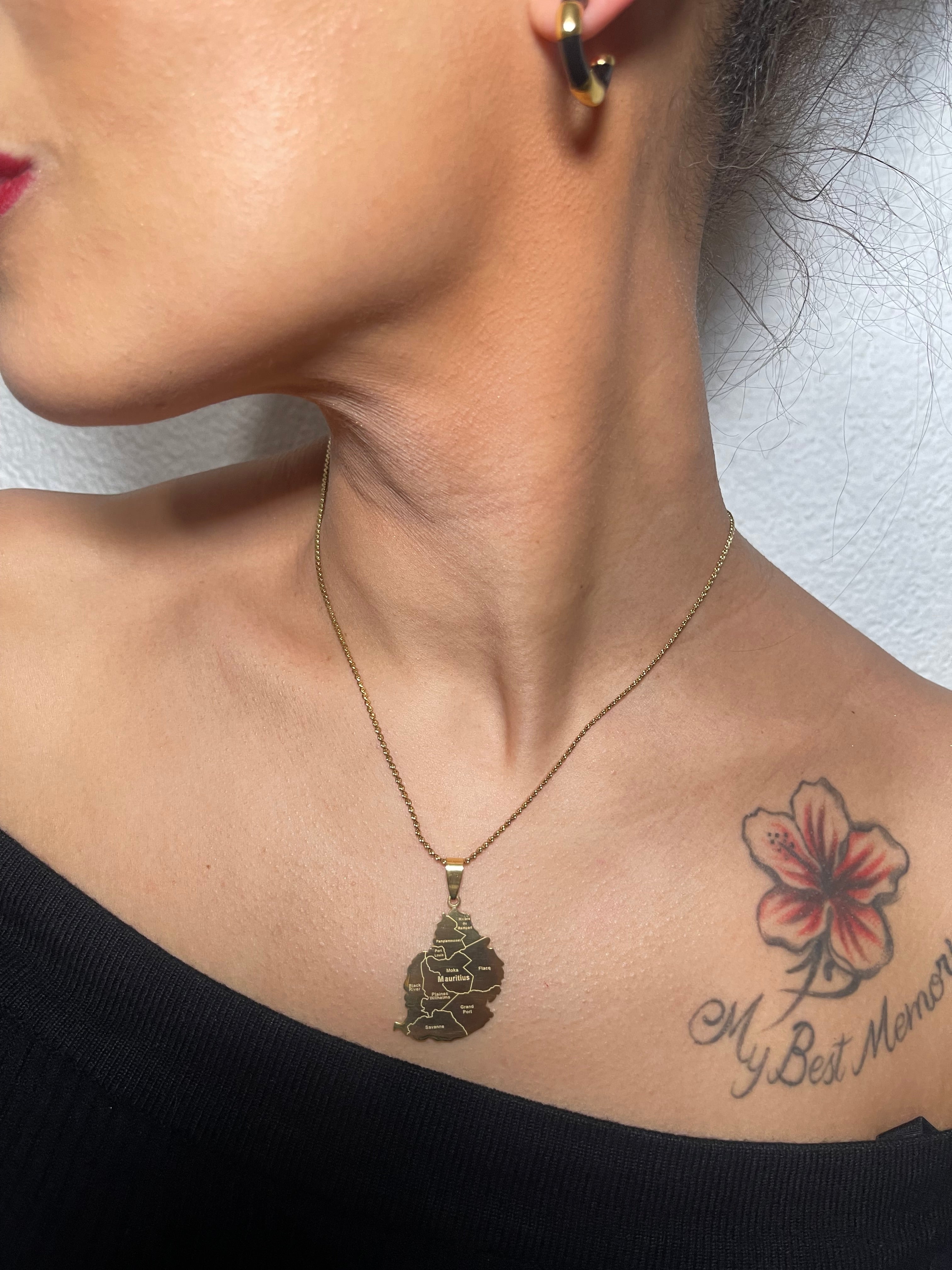 MAURITIUS golden necklace