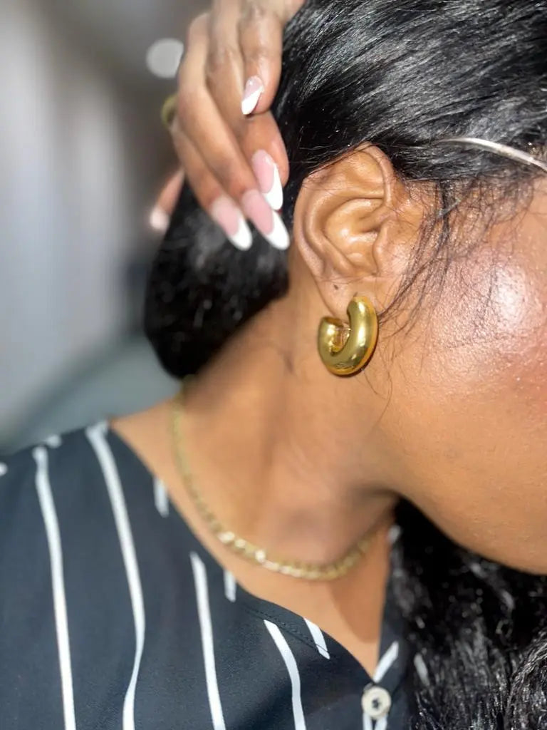 JESSICA Chunky small hoop earrings - The Halter Corner