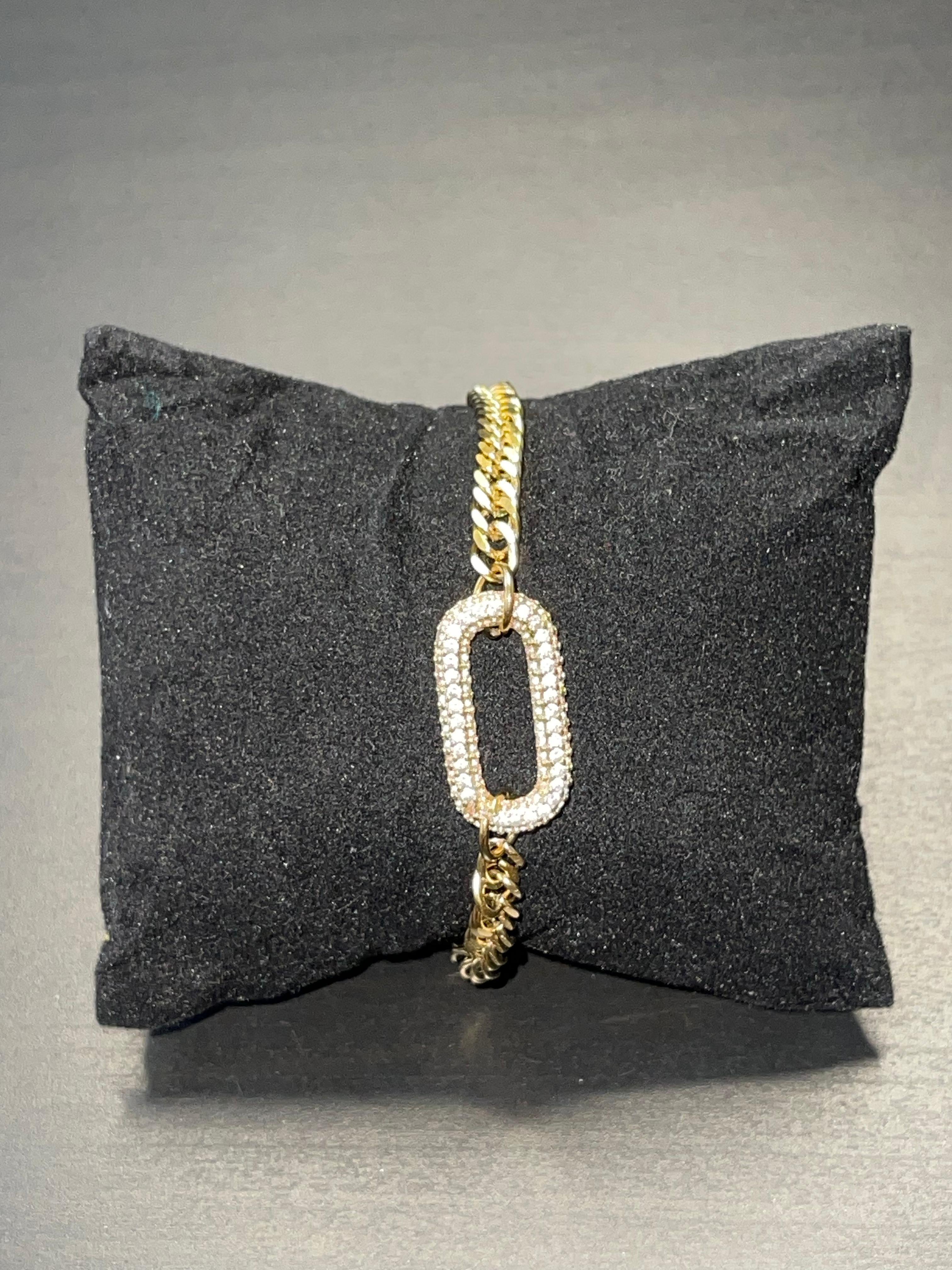 gold bracelet ZELDA display