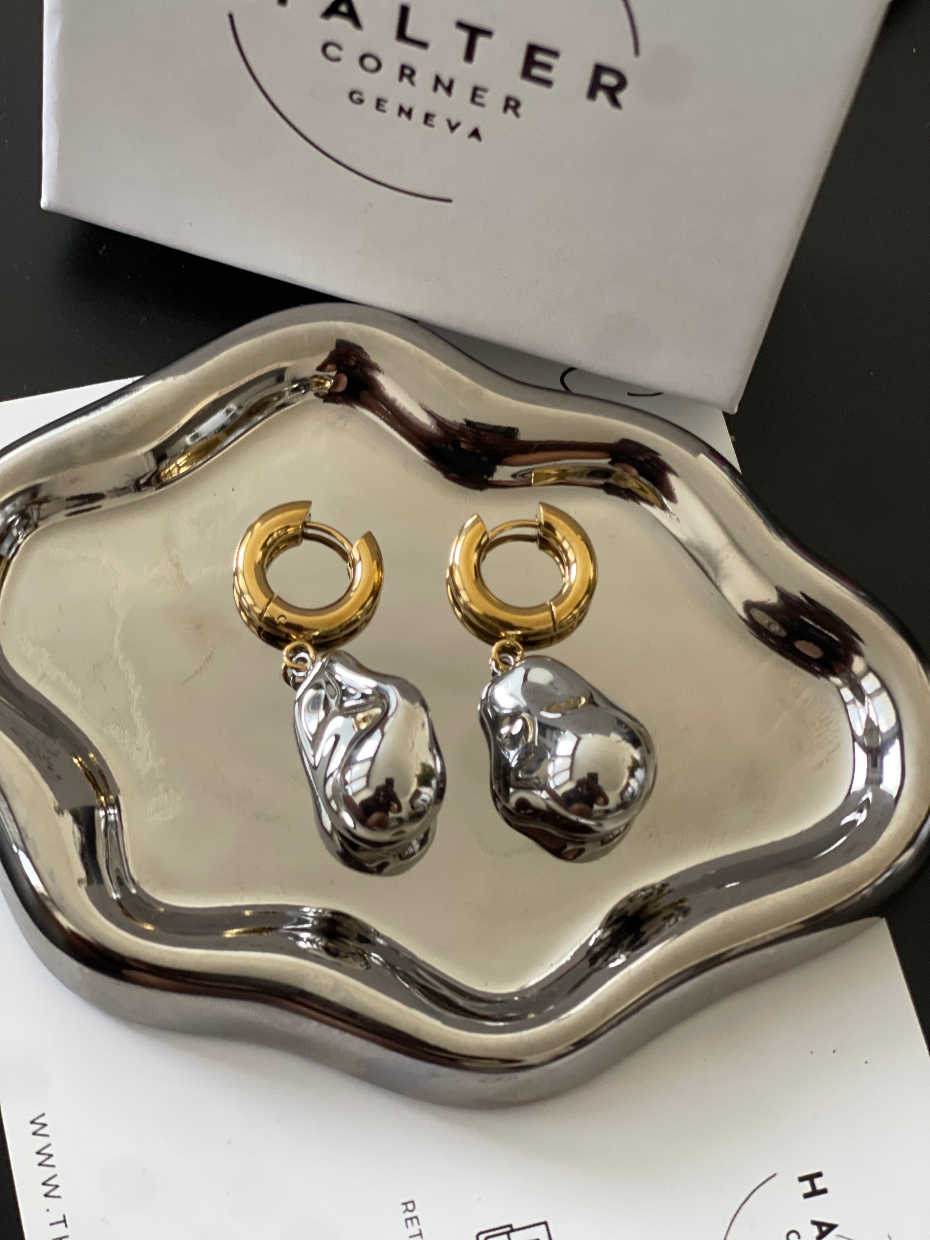 GISELLE drops earrings with gold and silver two-tone design and 18K gold plating